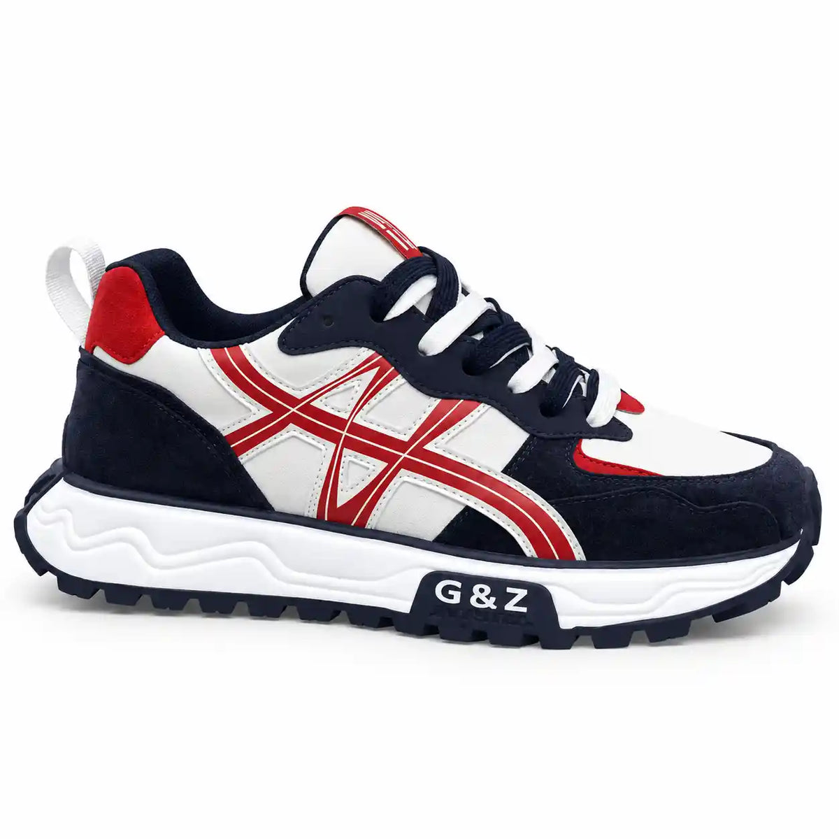 SNEAKER TREK