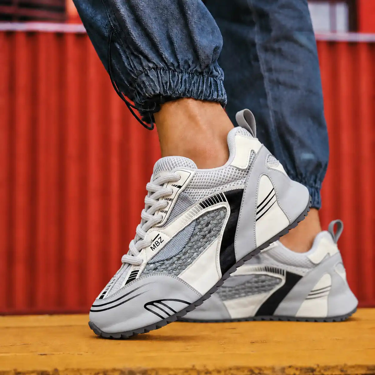 SNEAKER VORTEX