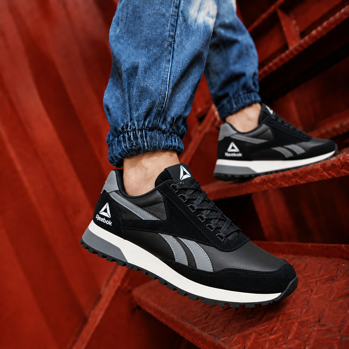SNEAKER REEBOK